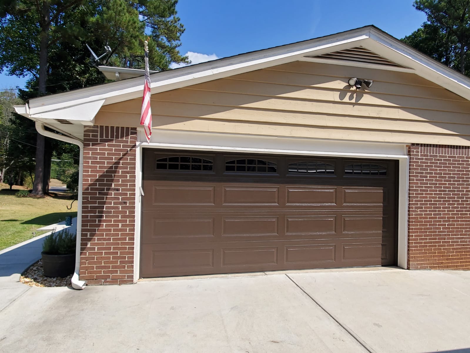 Selecting Overhead Door Repair in Athens, GA at Select Door Service
